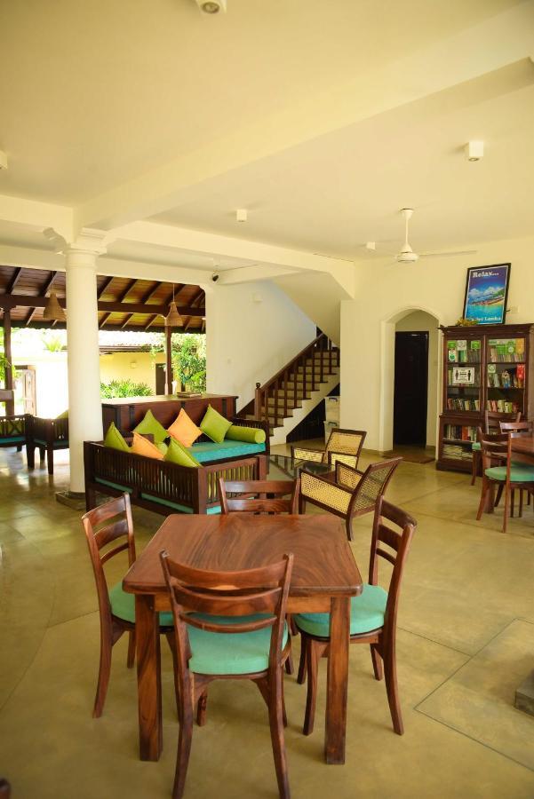 Kingfisher Unawatuna Bagian luar foto